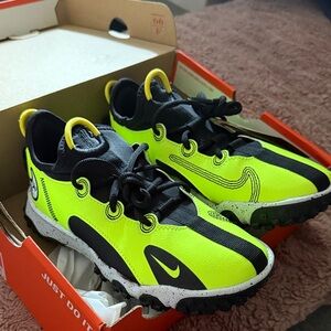 Nike Kids Neon Green and Black Sneakers